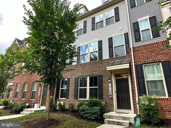 10159 Dorsey Ln, Lanham, MD 20706