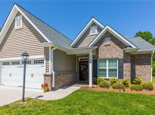 6229 Langdon Village Ct, Clemmons, NC 27012