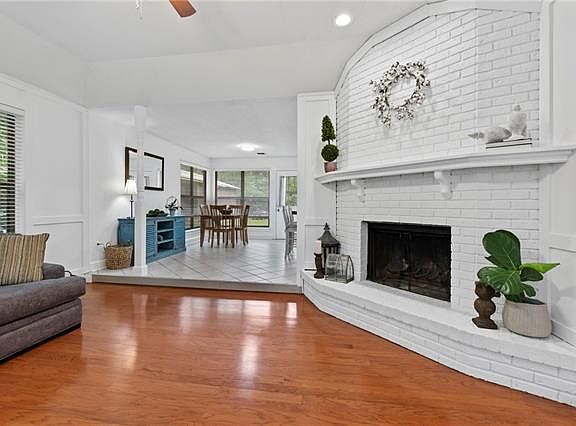 5th image of 69359 Owens St