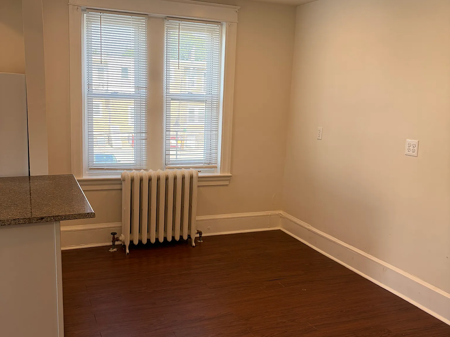 2 bed, 900 sqft, $1,875 — Photo 4