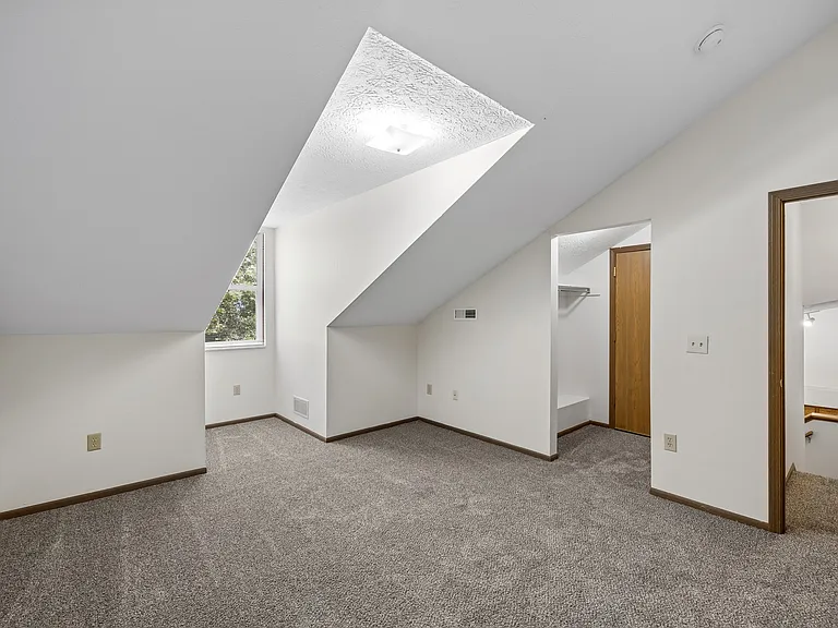 Providence Glen — Photo 15