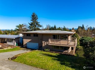 14010 NE 74th St, Redmond, WA