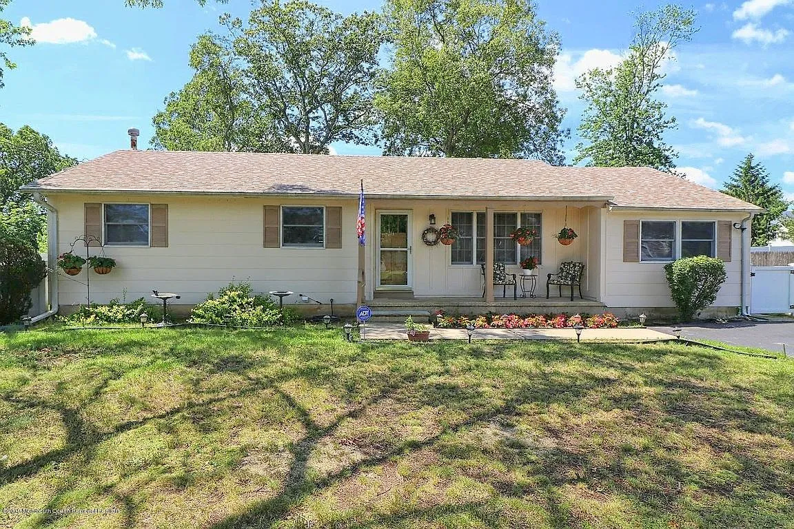 1471 Randolph St photo 1