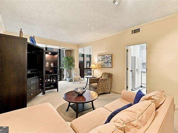 3rd image of 145 15th St NE APT 426