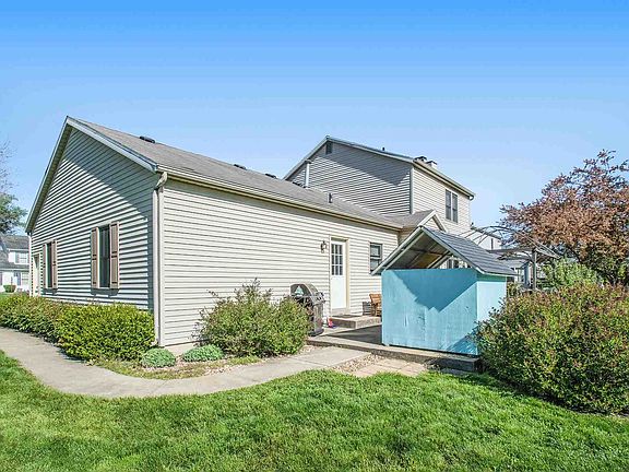 3rd image of 50812 Jonathan Dr