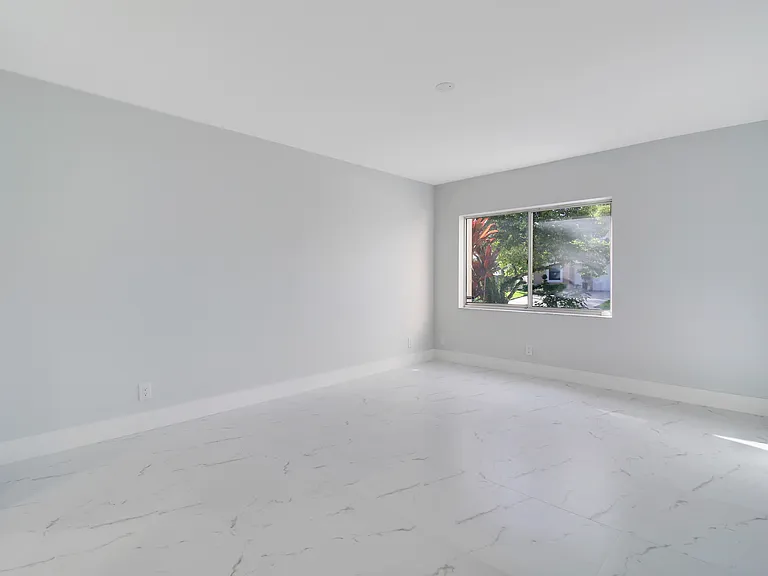 8055 Sweetbriar Way — Photo 13