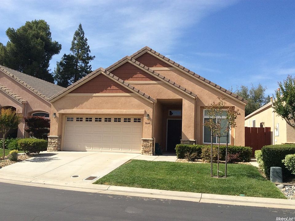 2nd image of 9644 Theresa Cir