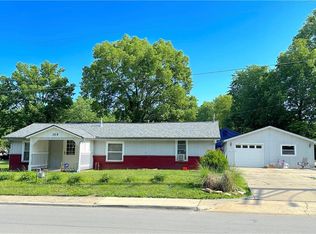 329 N Iowa St, Olathe, KS 66061