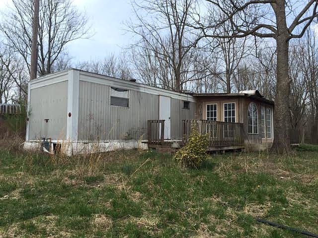 2nd image of 7747 Southfork Rd