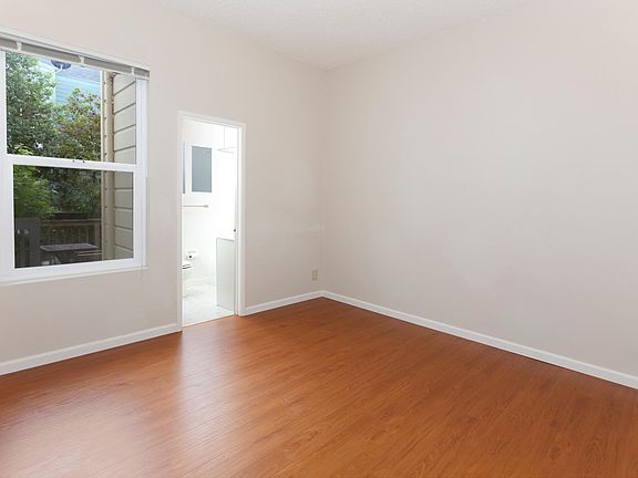 2nd image of 901 Fell St APT 2