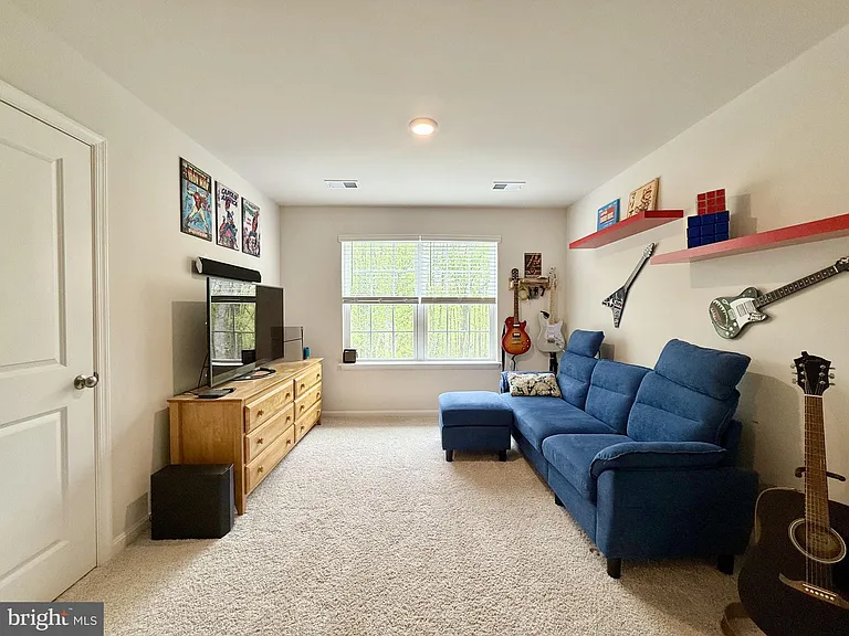 311 Rock Raymond Dr — Photo 15