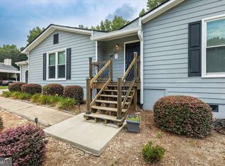 2711 Bluffton Rd, Buford, GA 30519