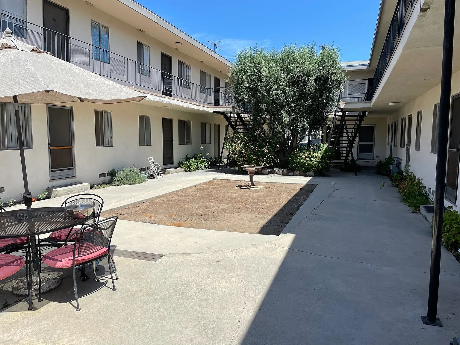 1 bed, 450 sqft, $1,750 — Photo 3