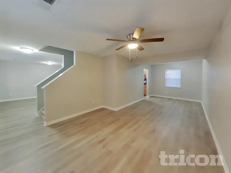 131 Quiet Grove Dr — Photo 3