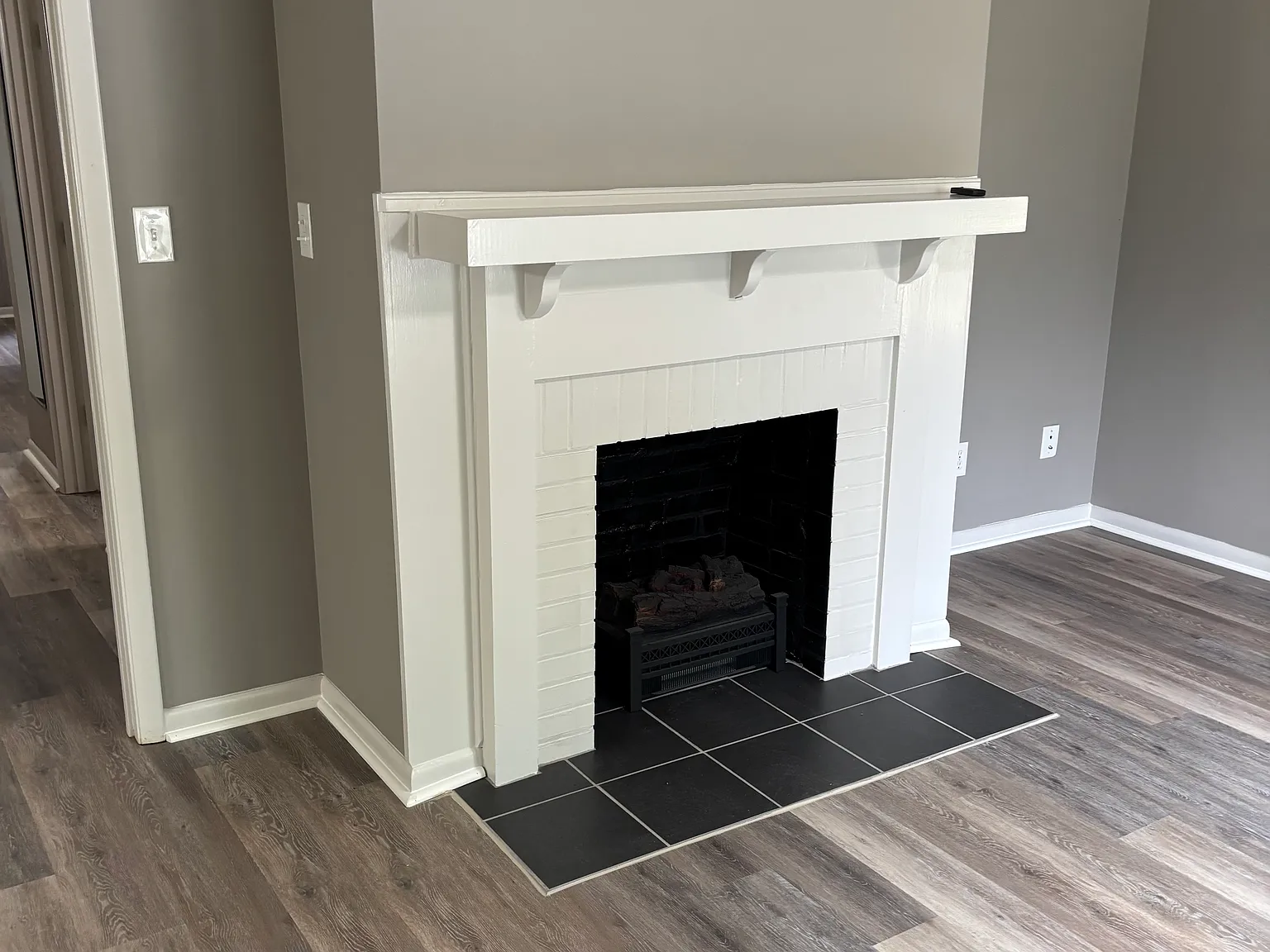 3 bed, 1.5 bath, 1366 sqft, $1,900 — Photo 4