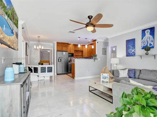 3 NE 26th St, Wilton Manors, FL 33305