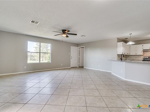 5th image of 4511 Janelle Dr