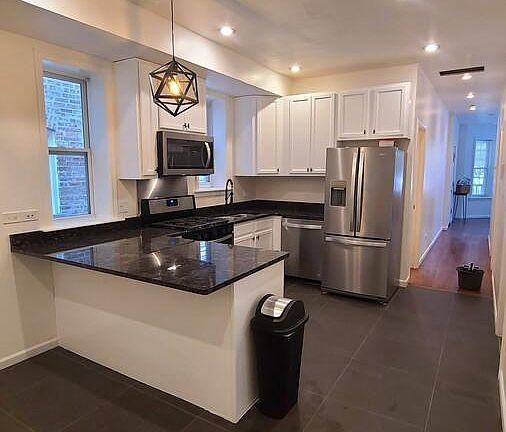 2nd image of 4646 N St Louis Ave #1