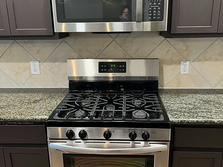 Microwave/Stove