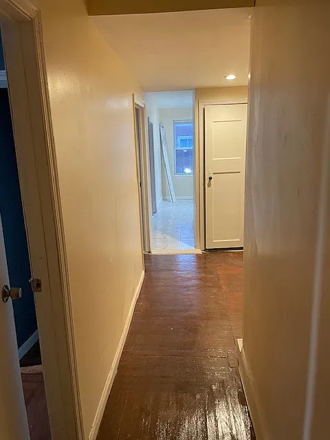 4 bed, 1710 sqft, $945 — Photo 1
