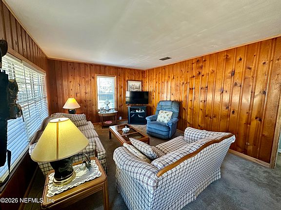 3rd image of 221 PERRY Street