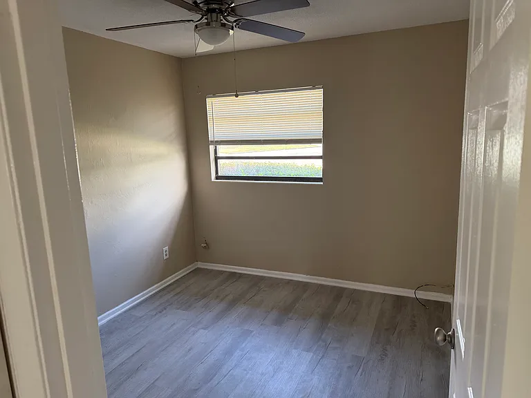5113 Cliveden Dr — Photo 10