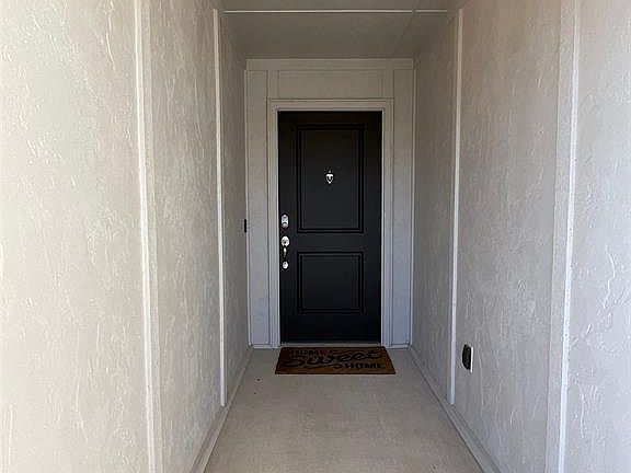 4th image of 10707 NW 20th St