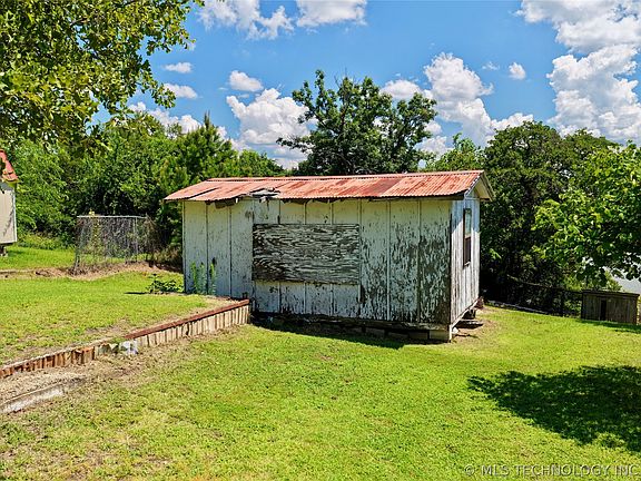 4th image of 417082 Mockingbird Ln