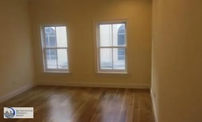 Rented by Metropolitan Property Group | media 38