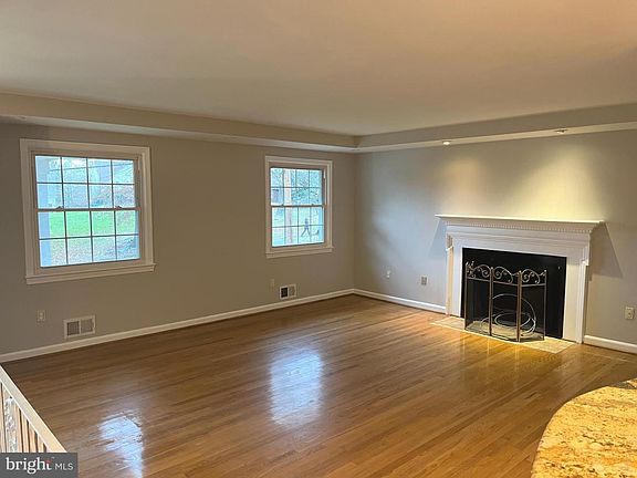 4th image of 6165 Mori St