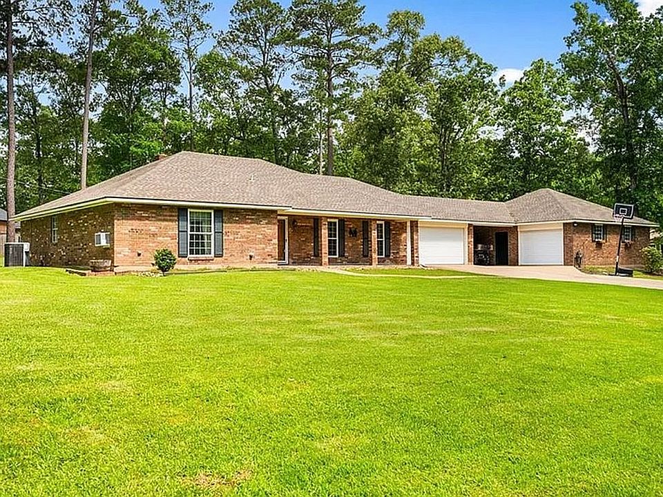 1st image of 218 Country Club Dr