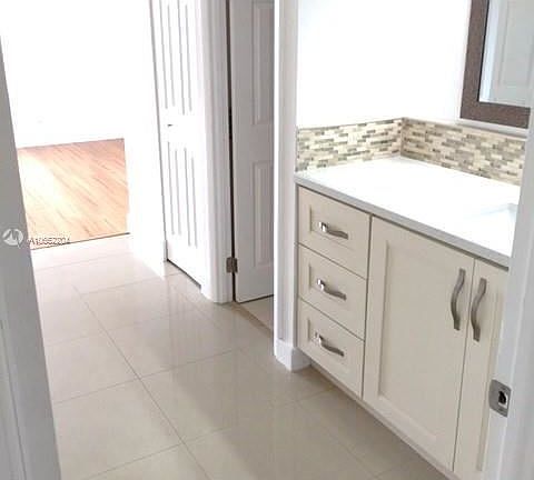 4th image of 20301 W Country Club Dr APT 1930