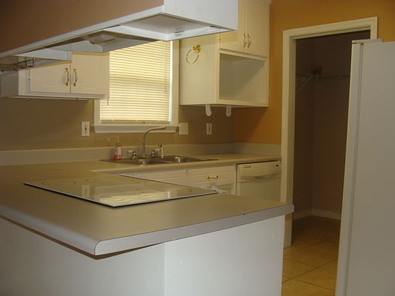 3rd image of 4073 Chadwyck Dr