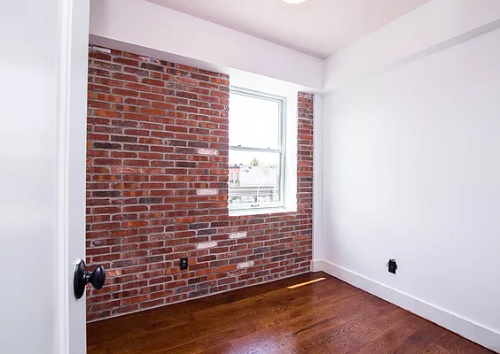 Rented by Nooklyn NYC LLC | media 22
