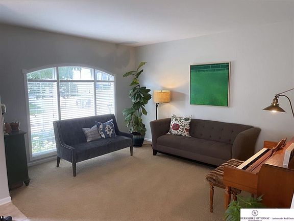 3rd image of 18610 Marcy St