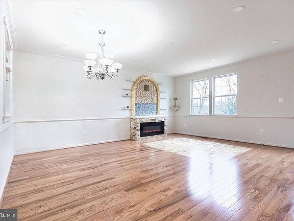5th image of 17 Karendale Ct