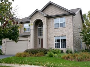 252 Fallbrook Ct, Dundee, IL 60118