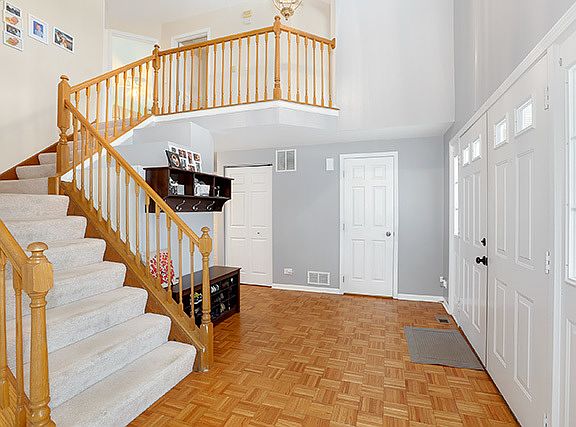 5th image of 1083 Dartmouth Dr