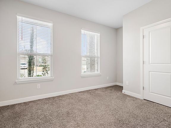 4th image of 756 Finchley Dr