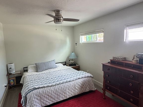 4th image of 6631 La Jolla Blvd #A