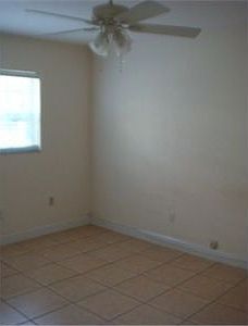 5th image of 318 Majorca Ave APT 202