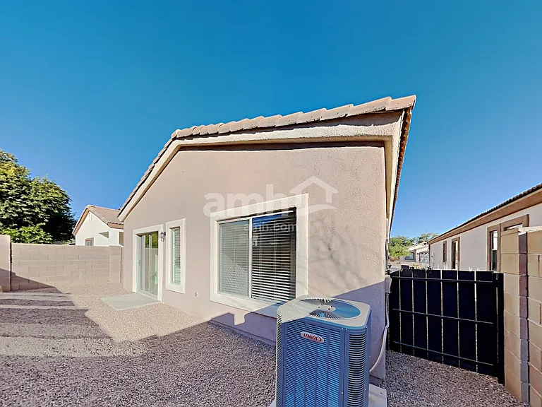 124 E Calle Puente Azul — Photo 19