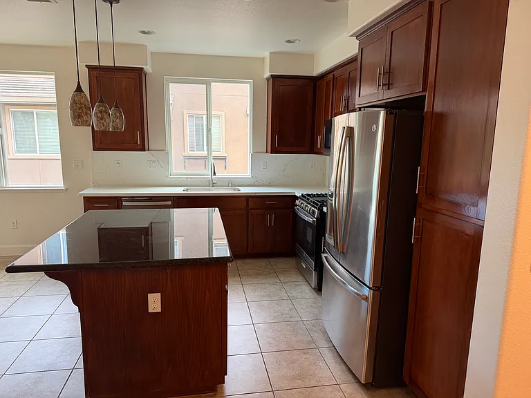 1617 Lee Way — Photo 19