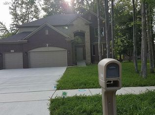 56381 Willow Creek Blvd, Shelby Township, MI 48316