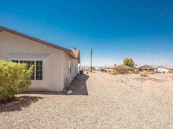 4th image of 1213 Sunny Ridge Dr