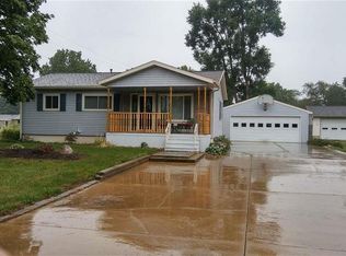 201 Lark Dr, Jackson, MI 49202