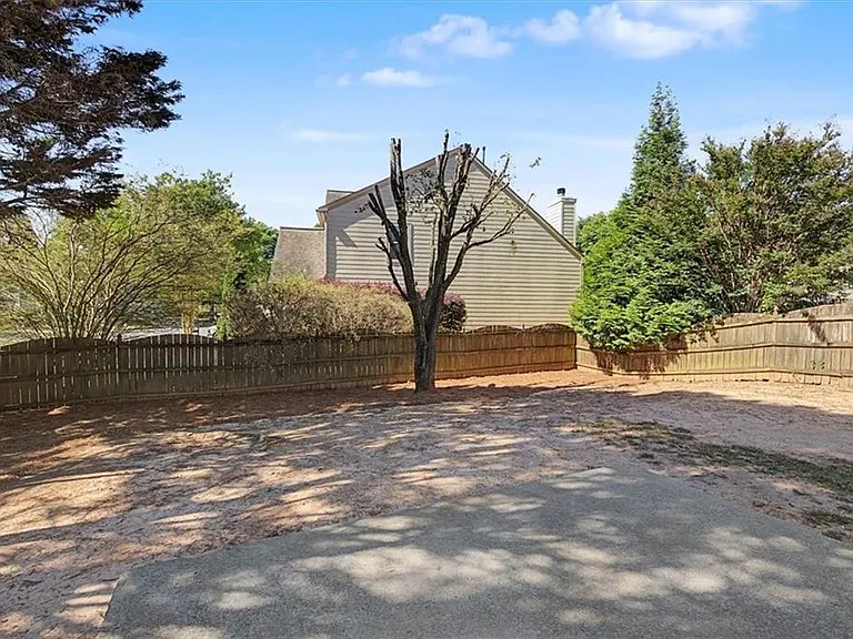 400 Stambridge Ct — Photo 35