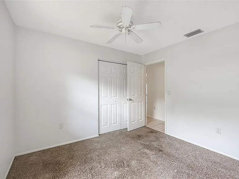 5010 Barrington Cir #2001 — Photo 28