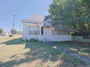 1020 N 16th St, Herrin, IL 62948