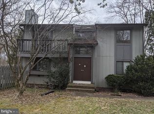 8515 Jenner Ct, Springfield, VA 22153